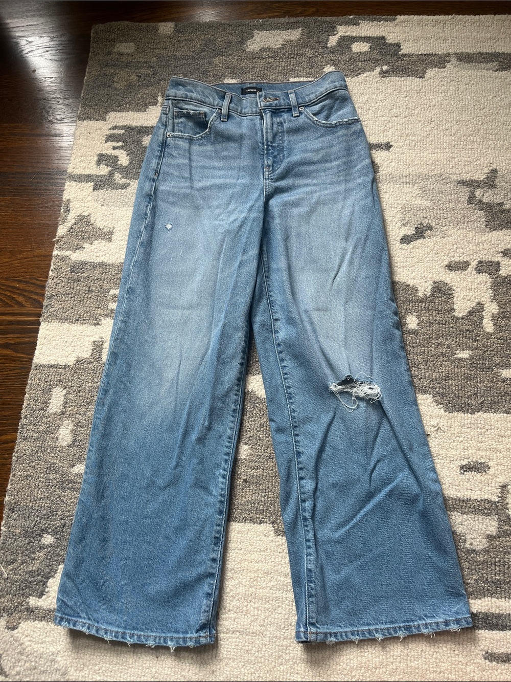 Express Women's Wide Leg Distressed Jeans in Light Blue